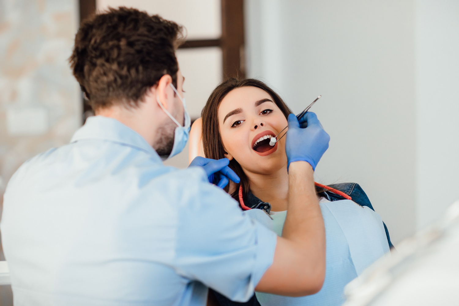 Utilisez ton-dentiste.fr pour obtenir rapidement un RDV auprès d’un dentiste à Fontainebleau